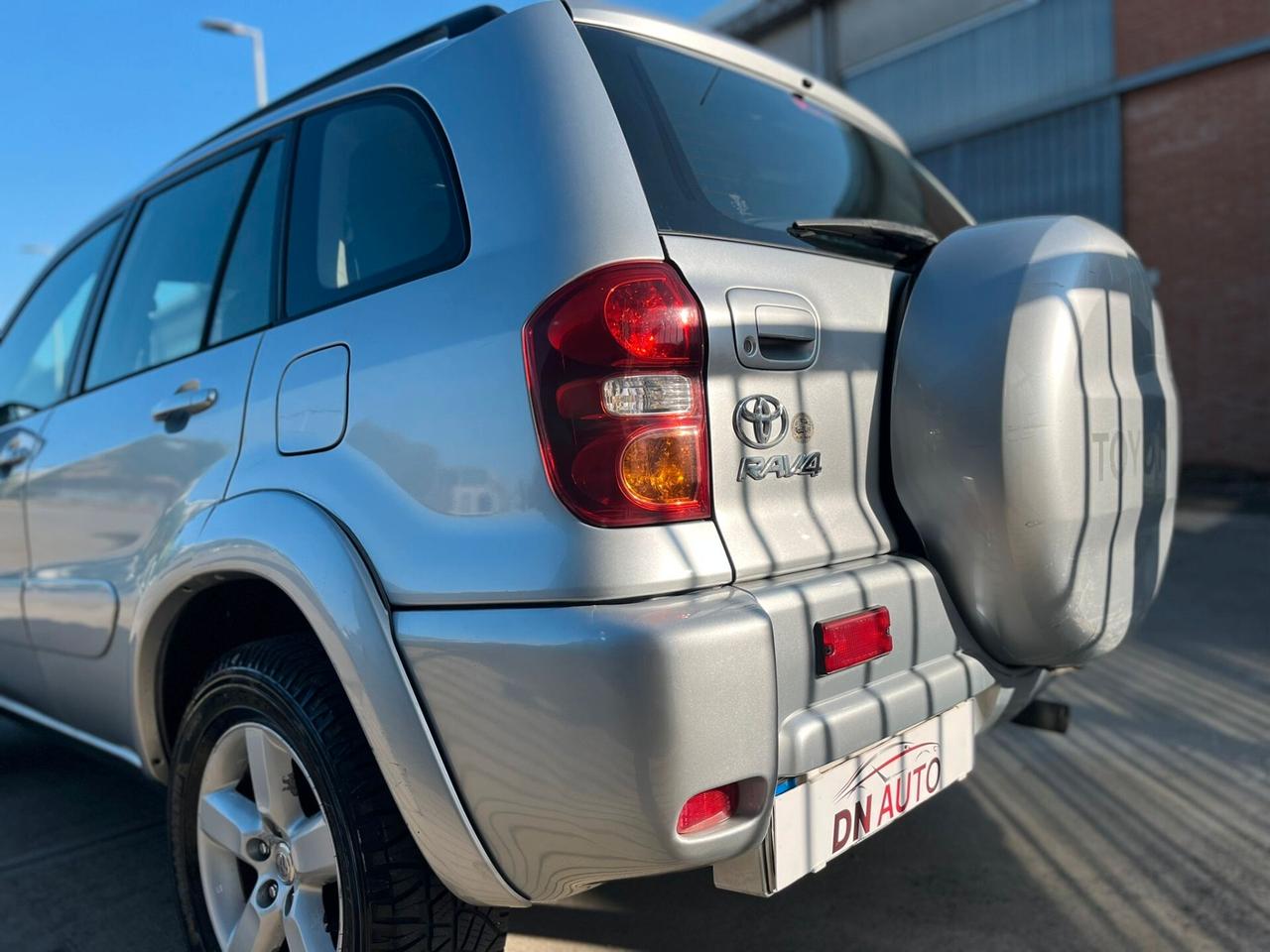 Toyota RAV 4 RAV4 2.0 Tdi D-4D cat 5 porte Sol