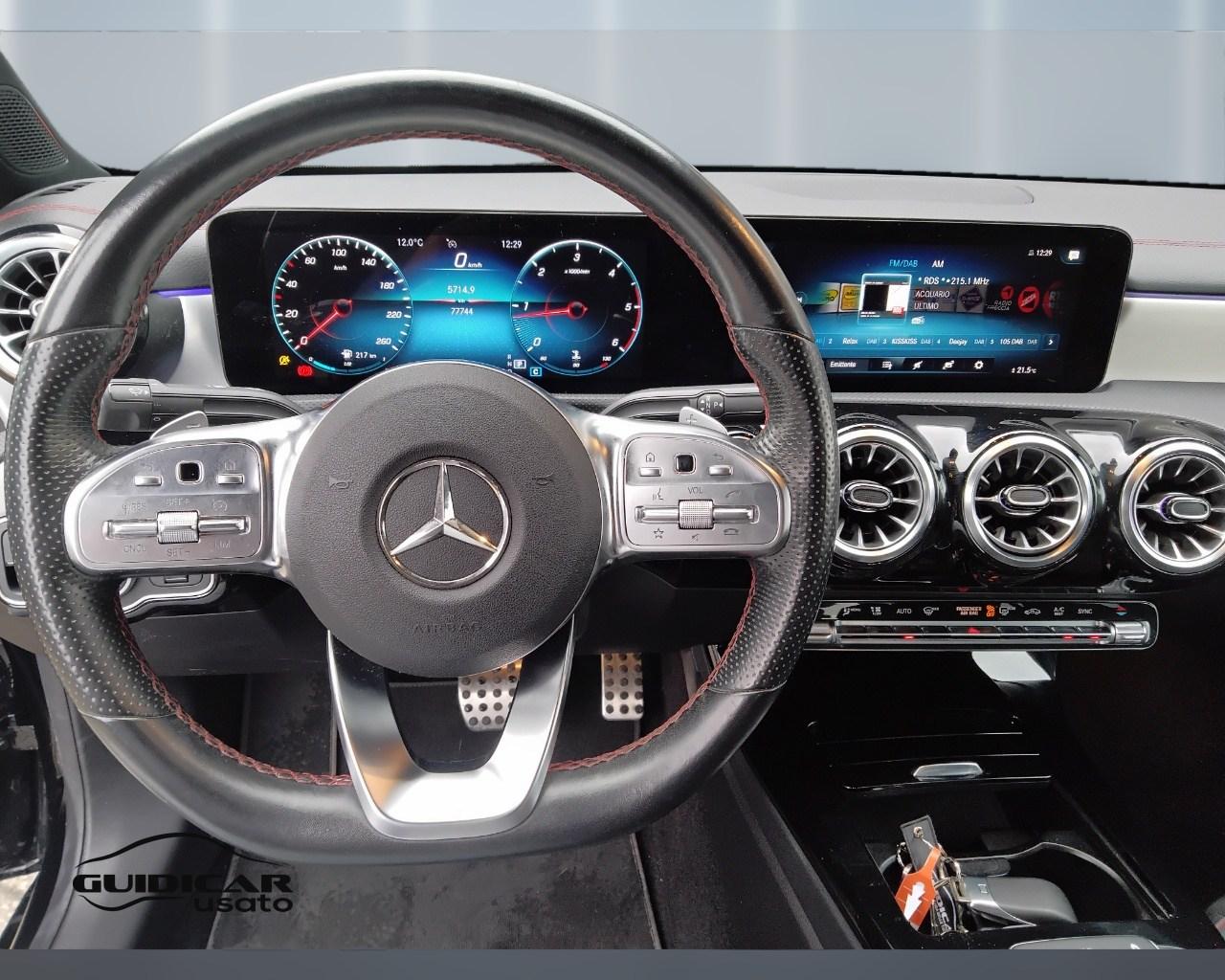 Mercedes-Benz CLA Coupe - C118 - CLA Coupe 180 d Premium auto