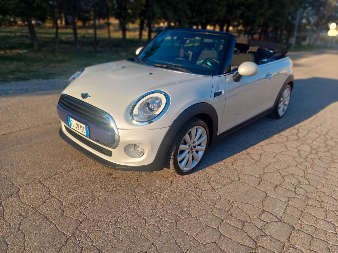 Mini Mini 1.5 Cooper D Hype Cabrio