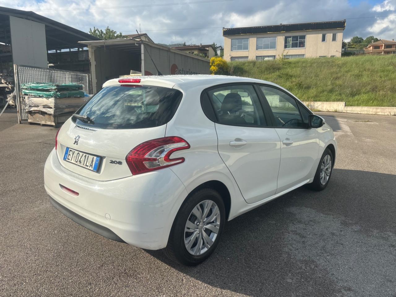Peugeot 208 1.4 HDi 68 CV 5 porte Active