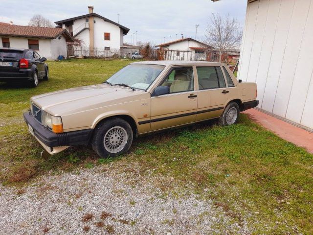 VOLVO 740 16 v Glt ALLUVIONATA