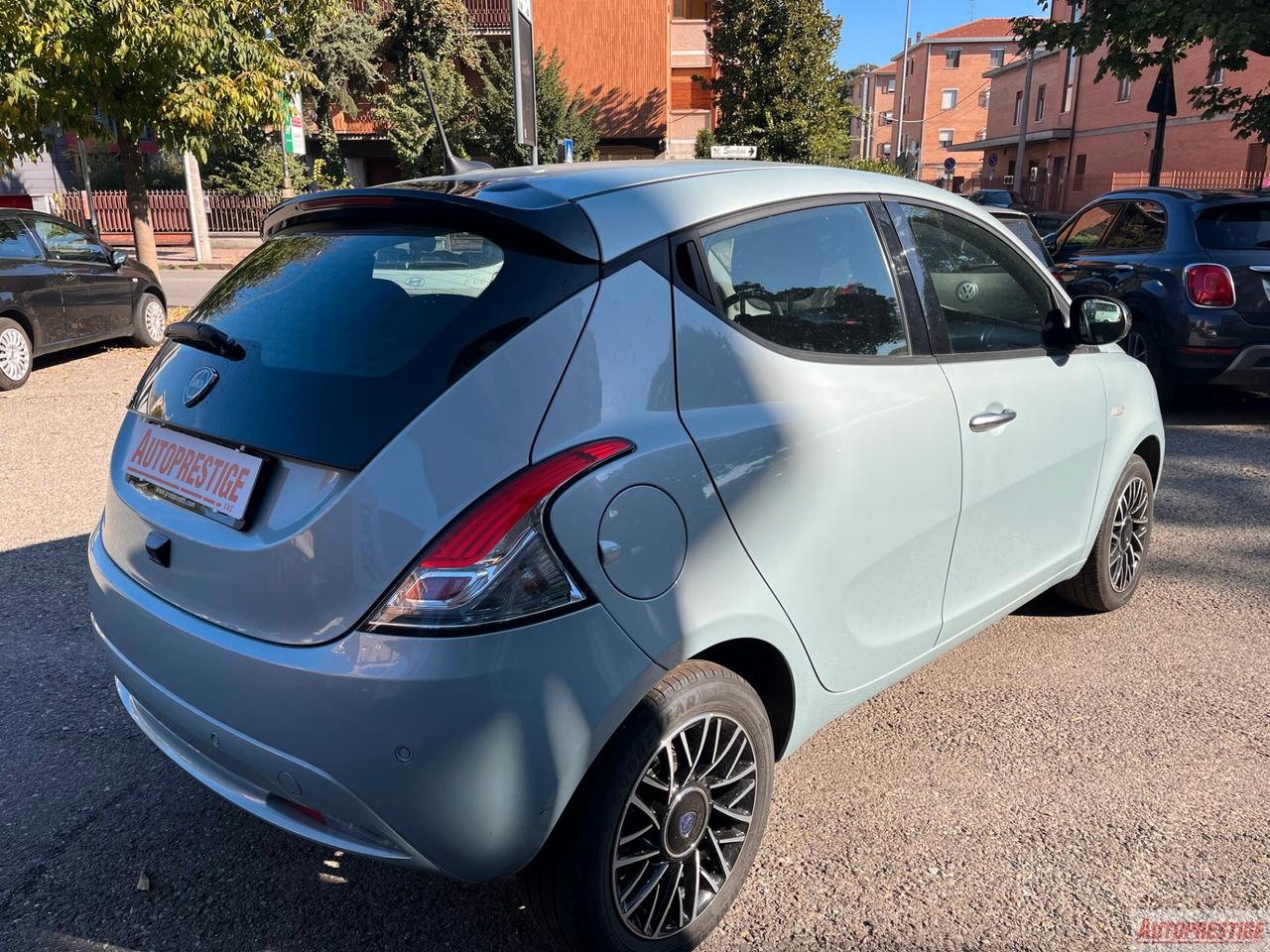 Lancia Ypsilon 1.0 FireFly 5 porte S&S Hybrid Gold Plus