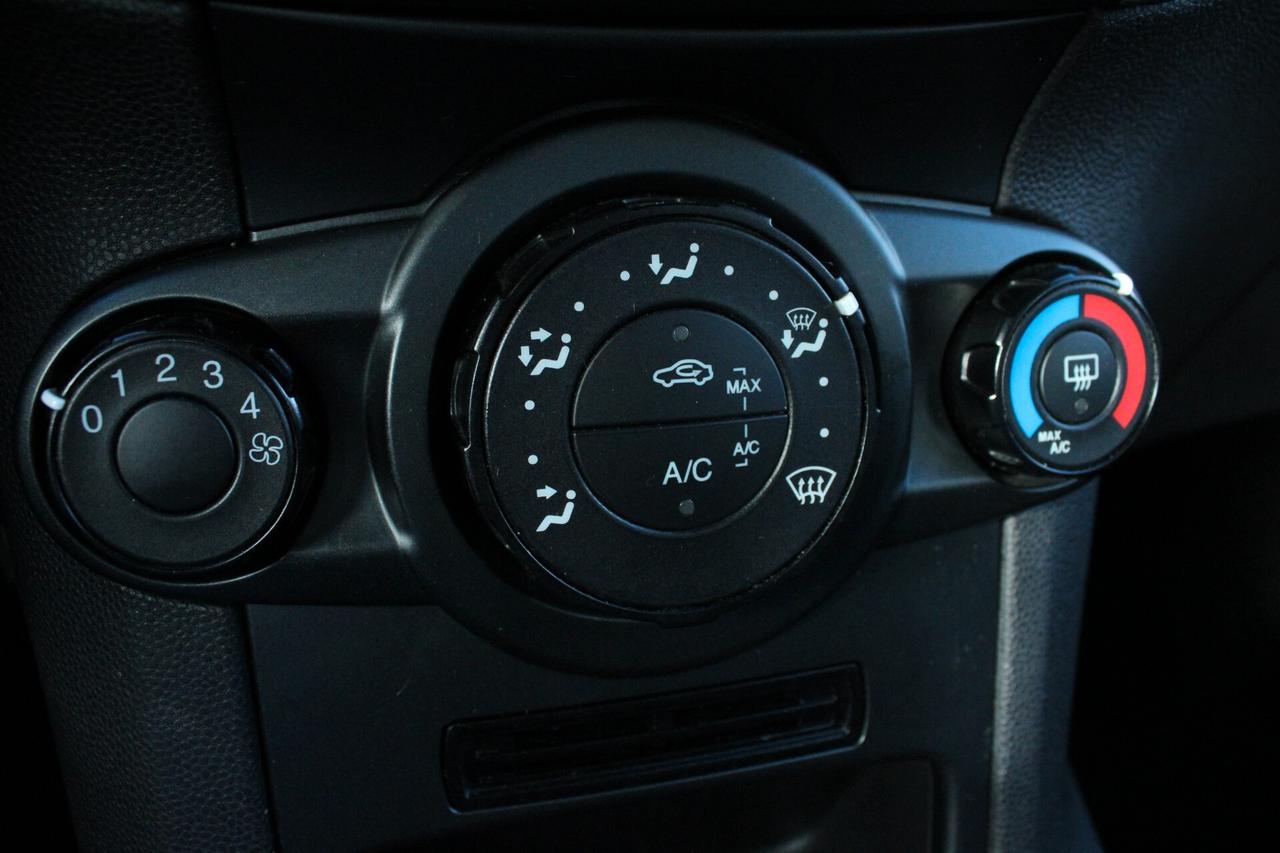 Ford Fiesta 1.2 60CV 5 porte Business