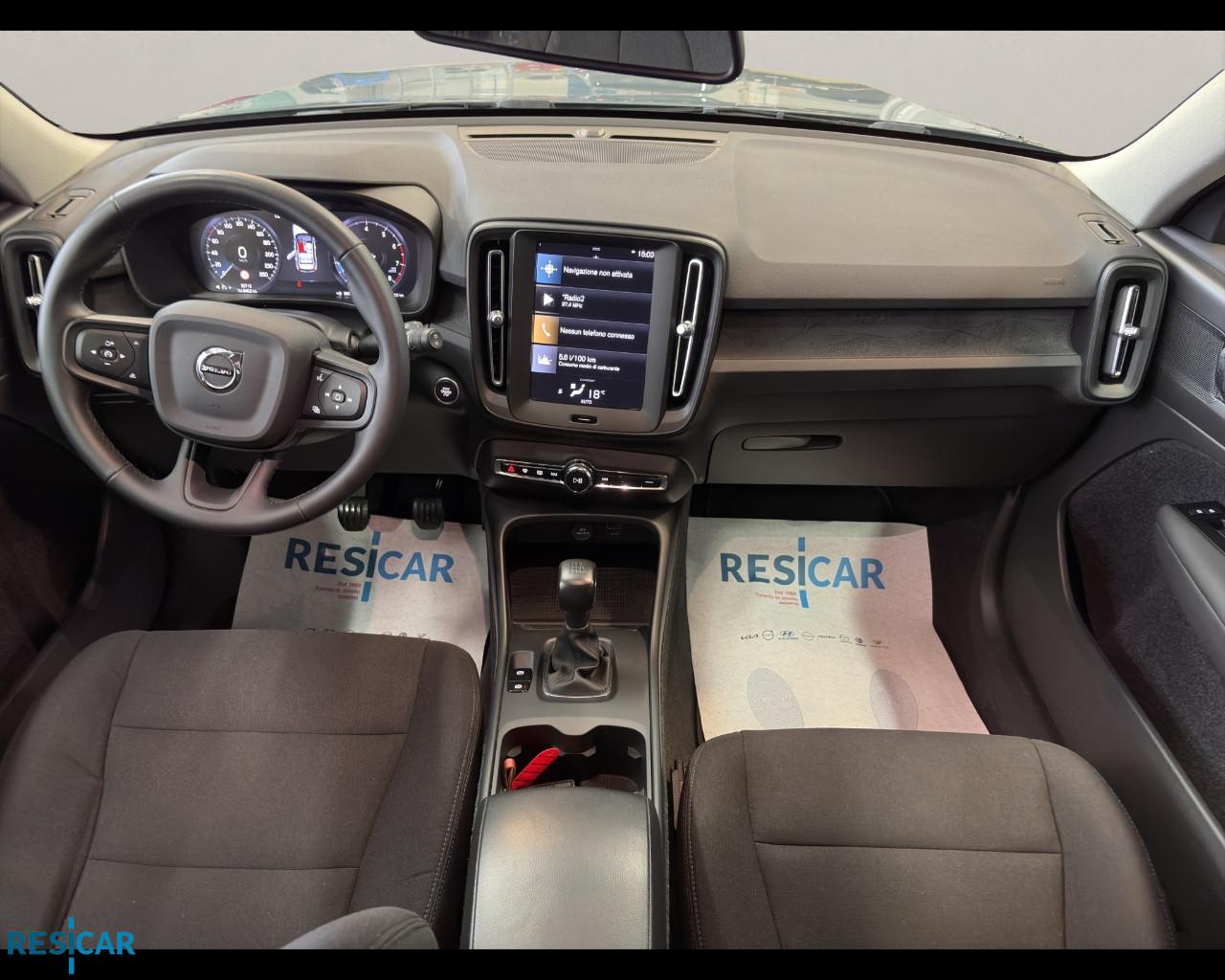 VOLVO XC40 1.5 t2 Momentum