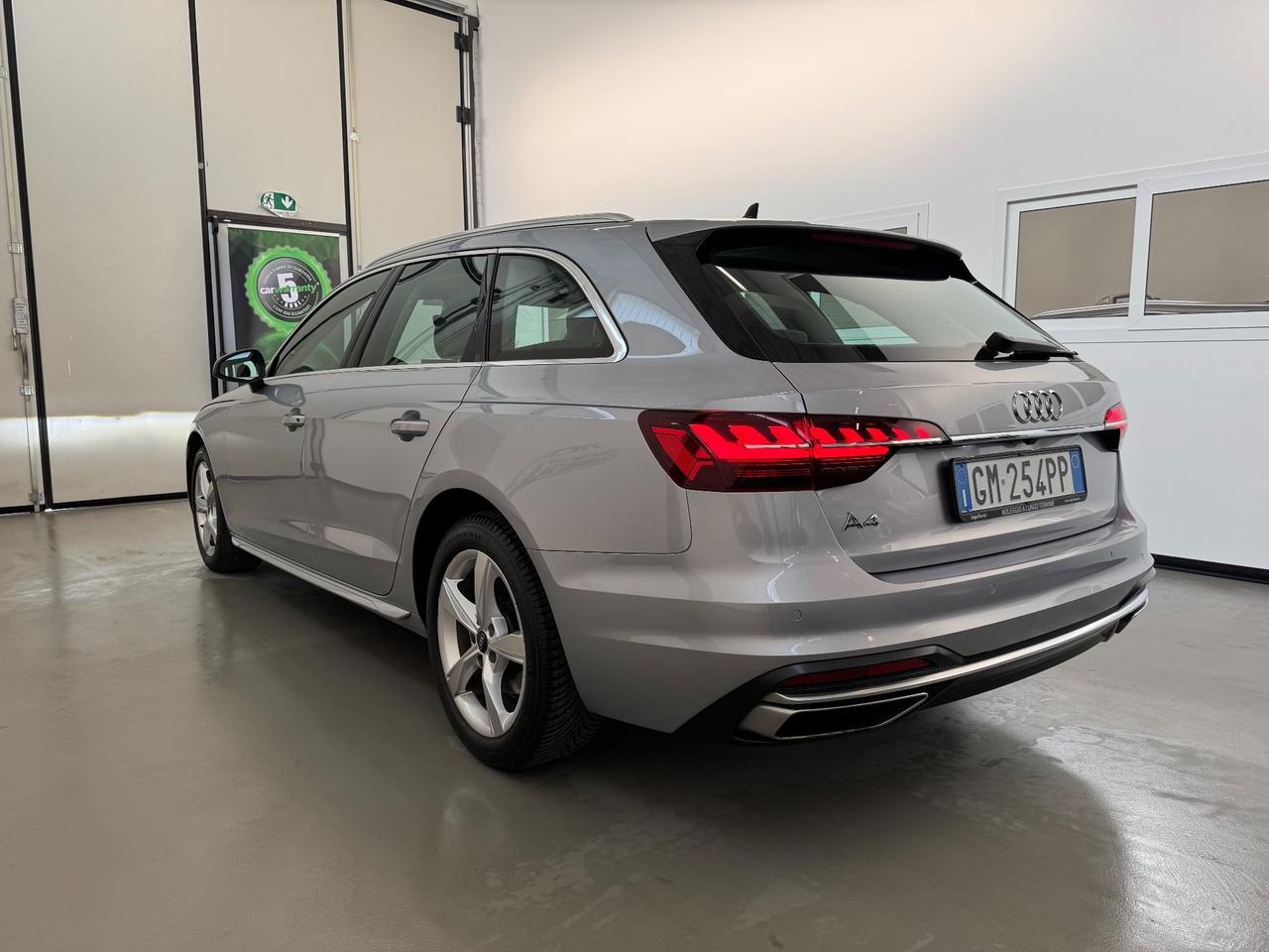 Audi A4 Avant 30 TDI/136 CV S tronic Business Advanced