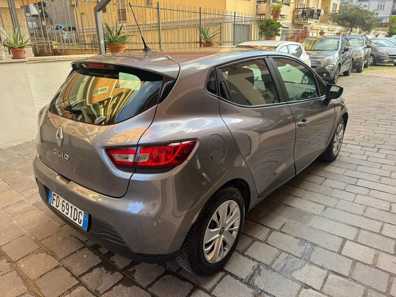 Renault Clio 1.2 16v 75 cv live GPL Ok Neop.