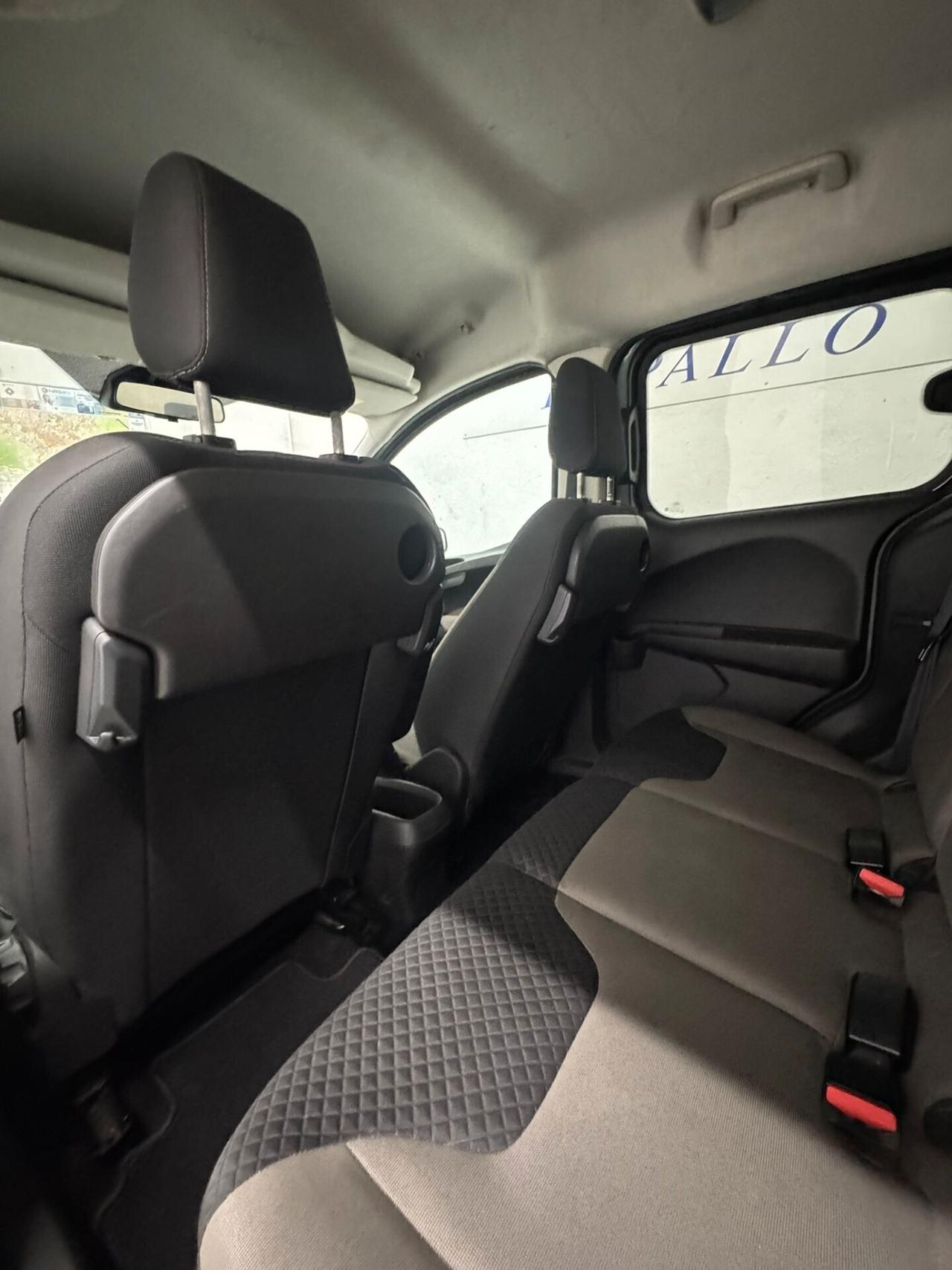 Ford Tourneo Courier 1.5 TDCI 75 CV Sport