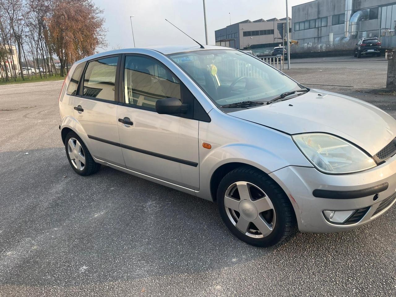 Ford Fiesta 1.2 5p. Neopatentati Unicoprop.