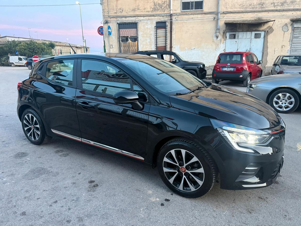 Renault Clio TCe 90 CV 5 porte Intens