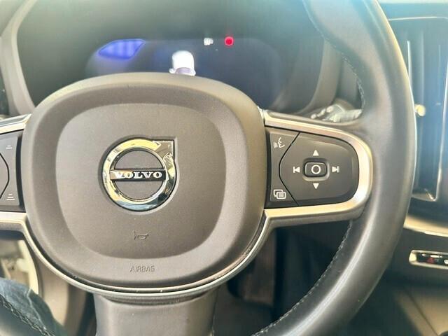 Volvo XC 60 XC60 B4 (d) automatico Core