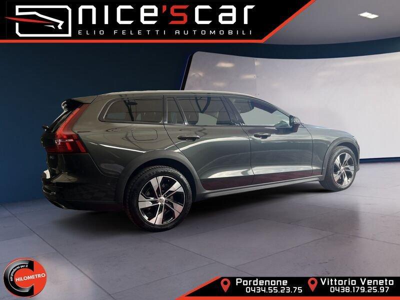 Volvo V60 Cross Country B4 (d) AWD Geartronic