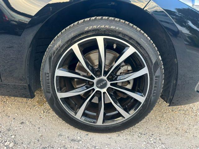 BMW 118 d 5p. Advantage