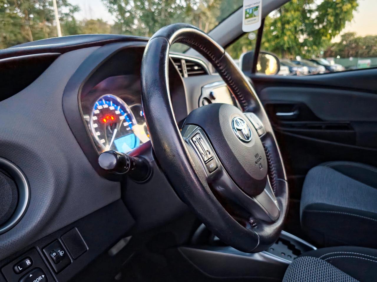 Toyota Yaris 1.5 Hybrid 5 porte Active 2015-E6B Automatico NEO