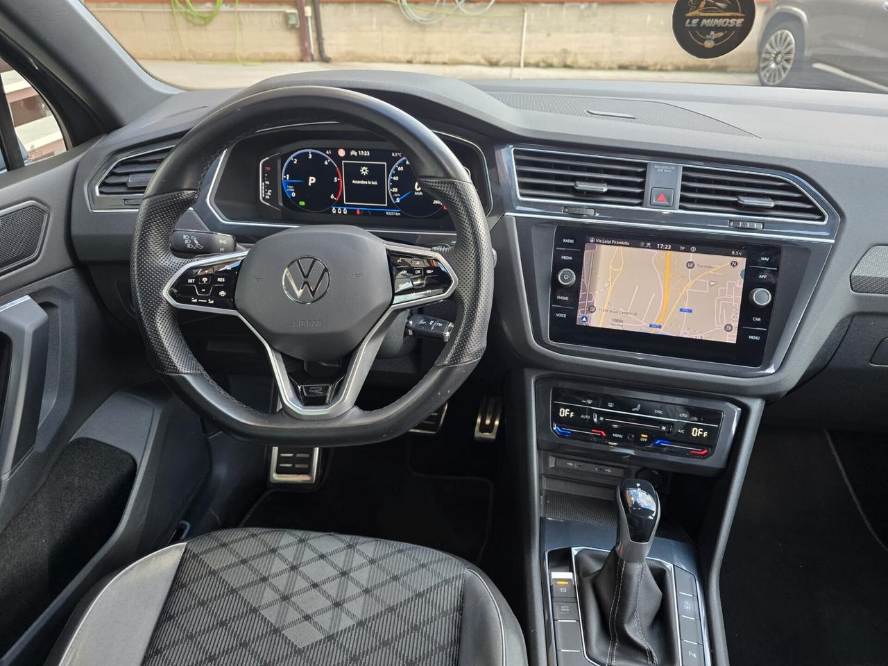 Volkswagen Tiguan 2.0 TDI 150 CV SCR DSG R-Line