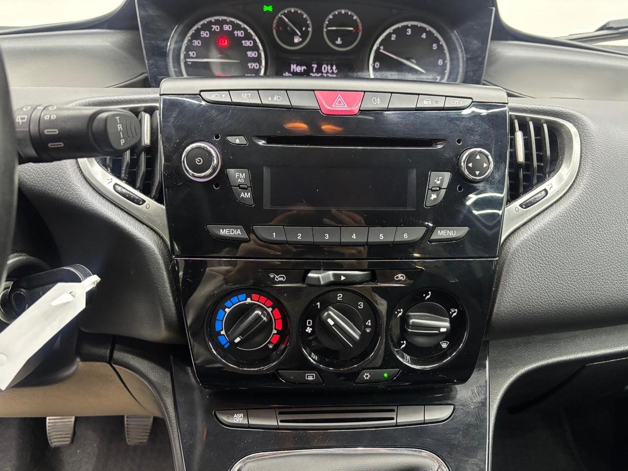 Lancia Ypsilon 1.2 69 CV 5 porte Platinum