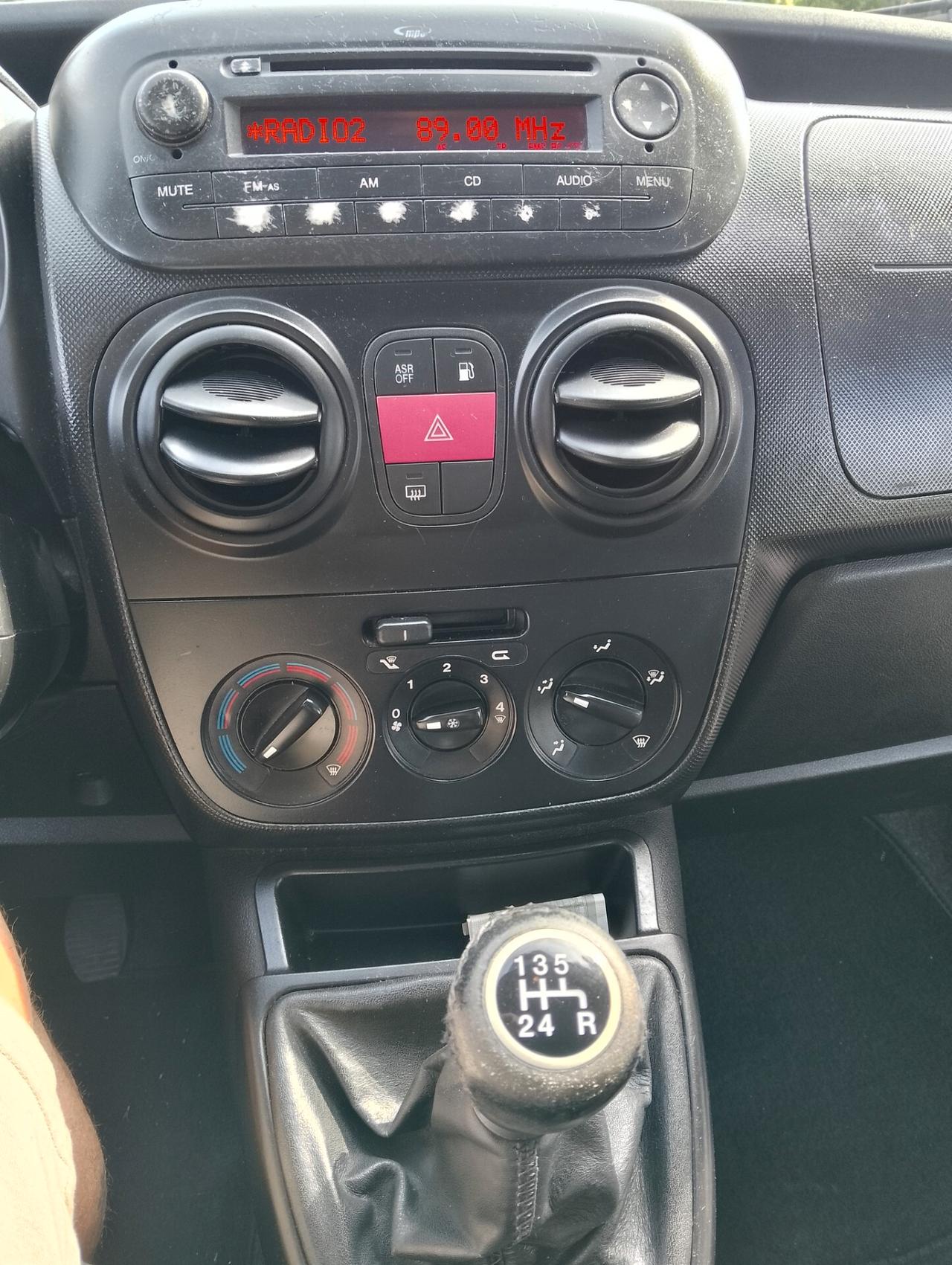 Fiat Qubo 1.4 cc metano perfetto stato tutti tagliandi certificati