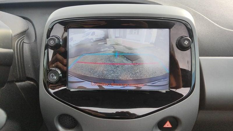 Toyota Aygo Aygo Connect 1.0 VVT-i 72 CV 5 porte x-wave