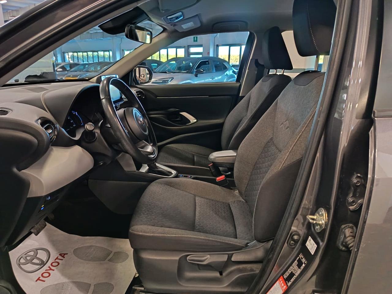 Toyota Yaris Cross 1.5 Hybrid E-CVT Business