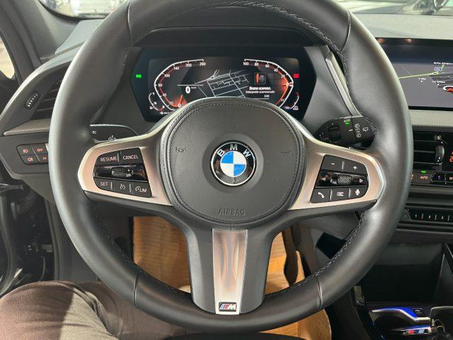 BMW 118 i 5p. Msport Auto/LED/VIRTUAL+NAVI/PARK/17 M sport