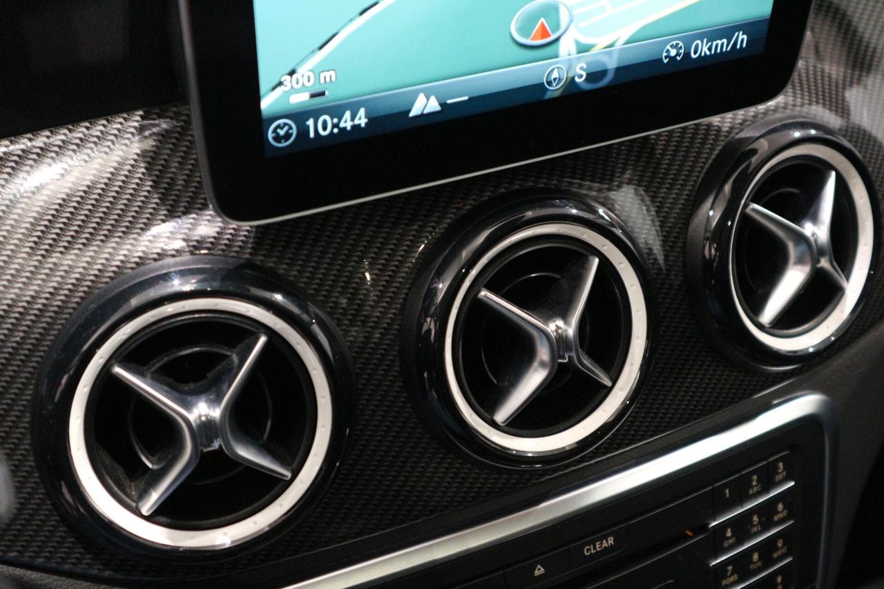 Mercedes-benz GLA 200 GLA 200 d Automatic Premium Night Edition