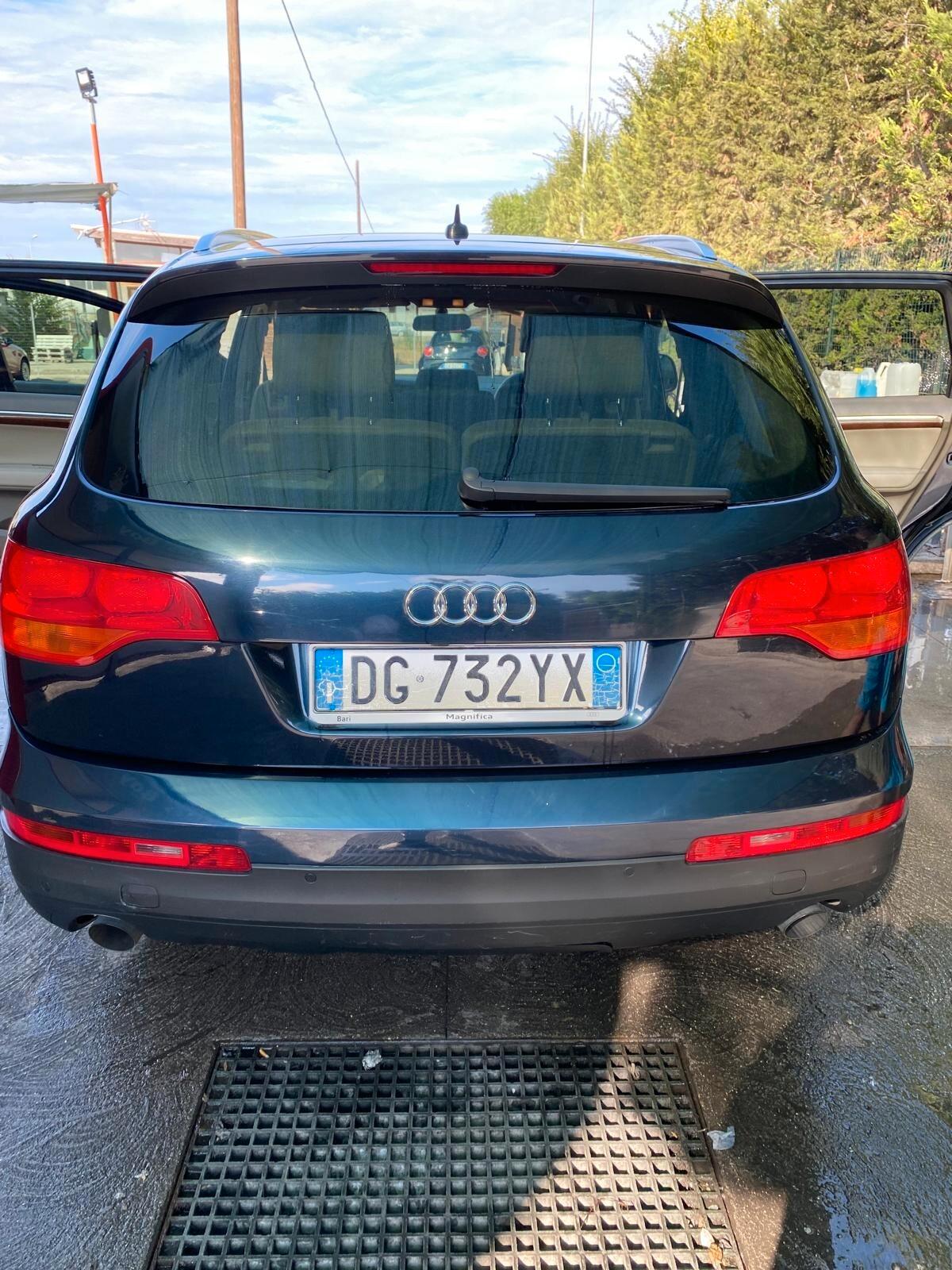 Audi Q7 3.0 V6 TDI 233CV quattro tiptronic GANCIO