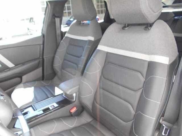 Citroen C4 130 EAT8 Shine Fin 9Perfet Scon 40%