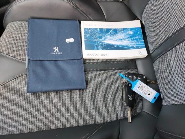 PEUGEOT 3008 Allure BlueHDi 130 EAT8 Aziendale