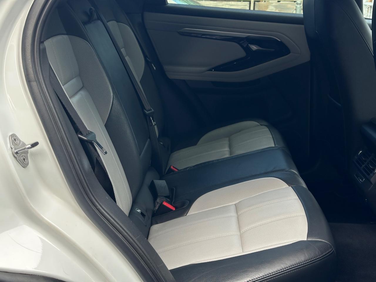 Land Rover Range Evoque 2.0D I4-L.Flw 150CV AWD Aut R-Dynamic HSE