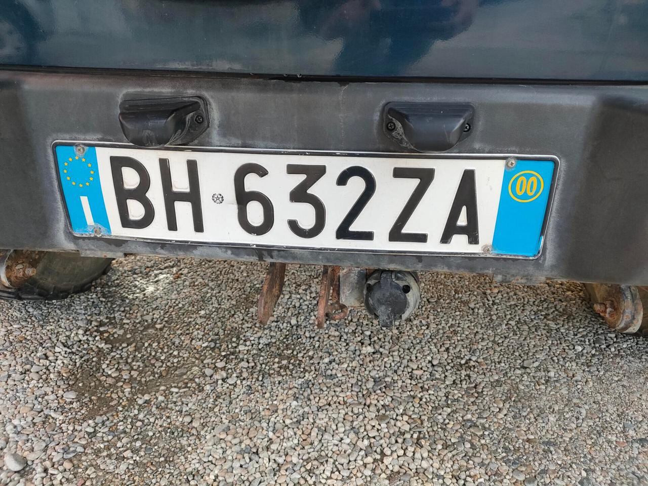 Ssangyong Korando 661 2.3 td Autocarro e Gancio traino
