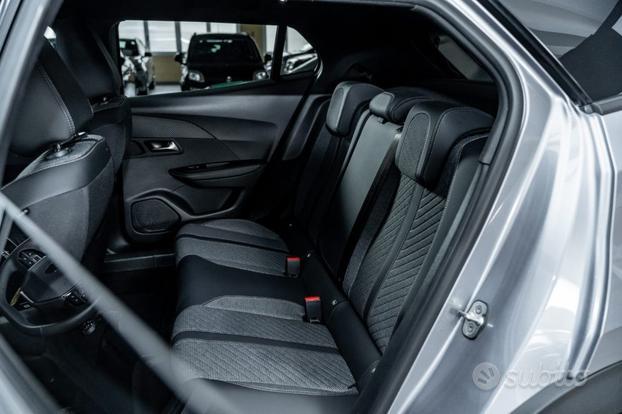 PEUGEOT 2008 PureTech 100 S&S Allure