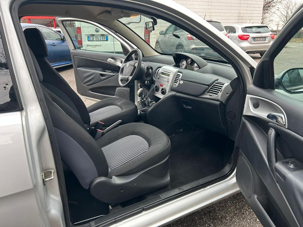 Lancia Ypsilon 1.2 cc GPL 2031 unica proprietaria pari al nuovo perfetta