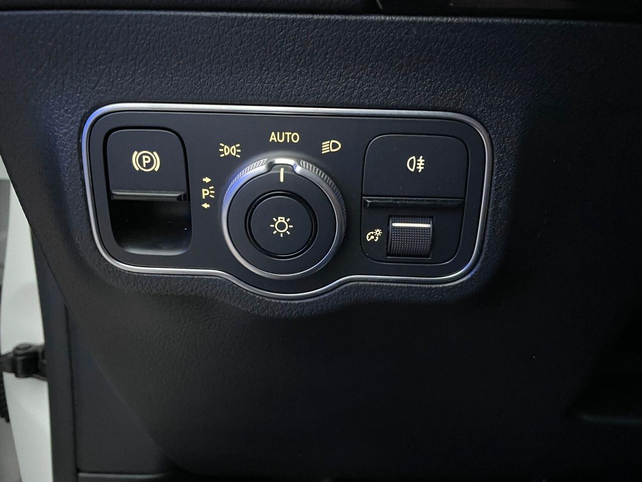 MERCEDES GLA 200d SPORT 150cv AUT
