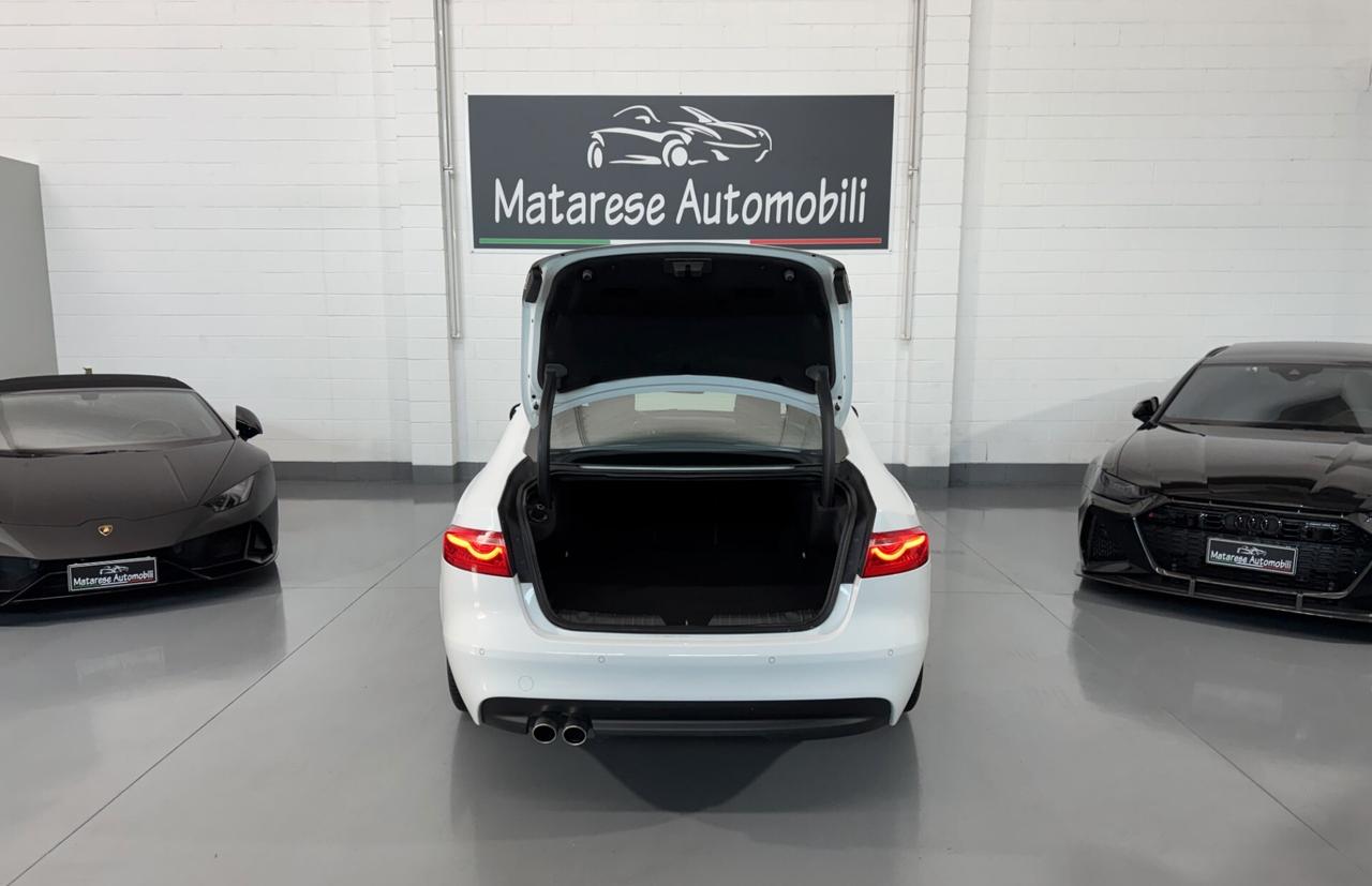 Jaguar XF 2.0cc 180cv Automatica Navigatore Finanziabile