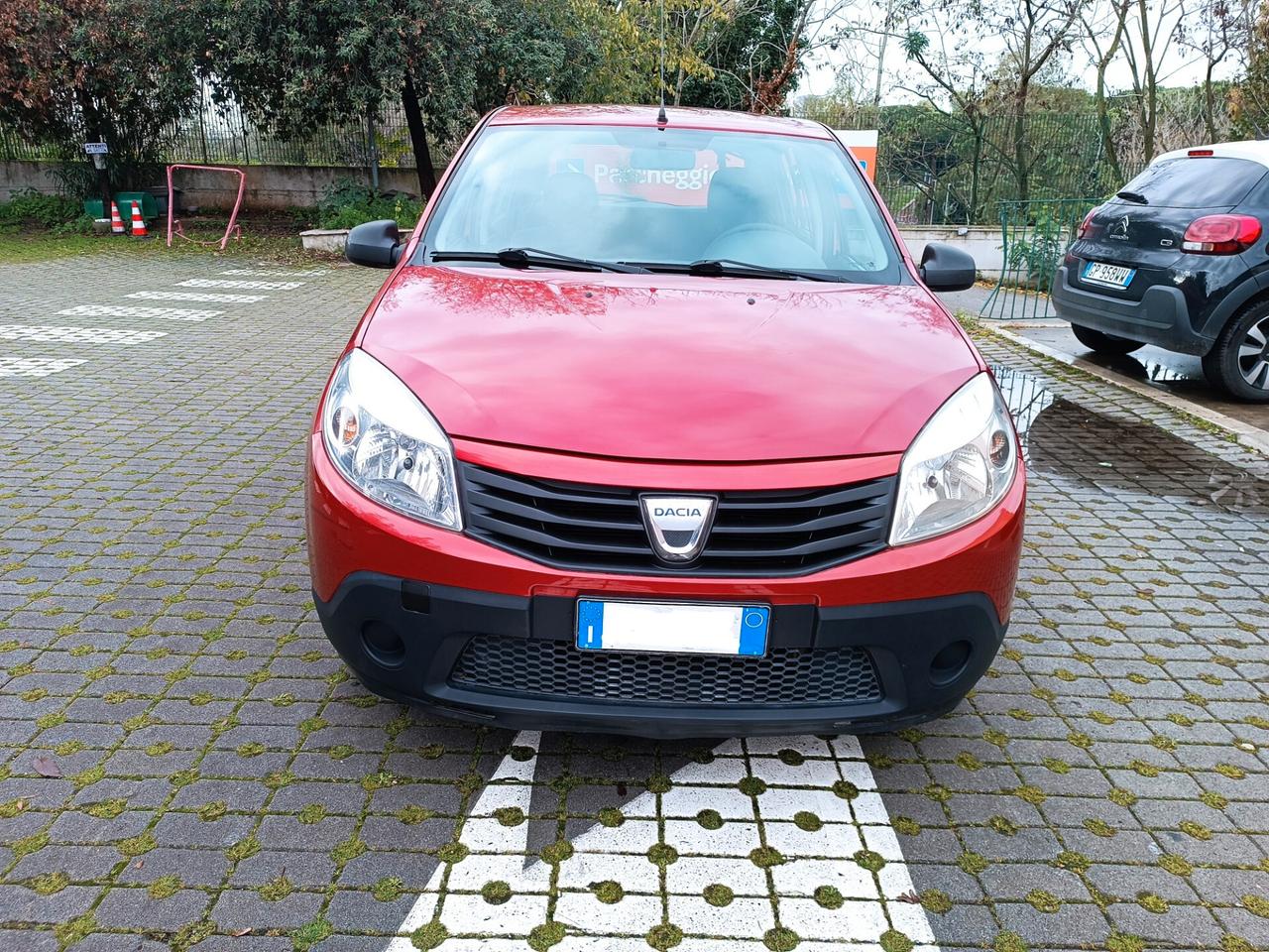 Dacia Sandero 1.2 16V Embleme