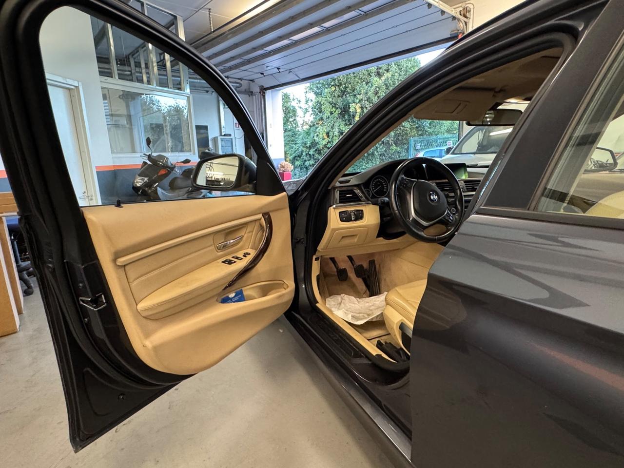 Bmw 335 335i Touring Luxury EURO6