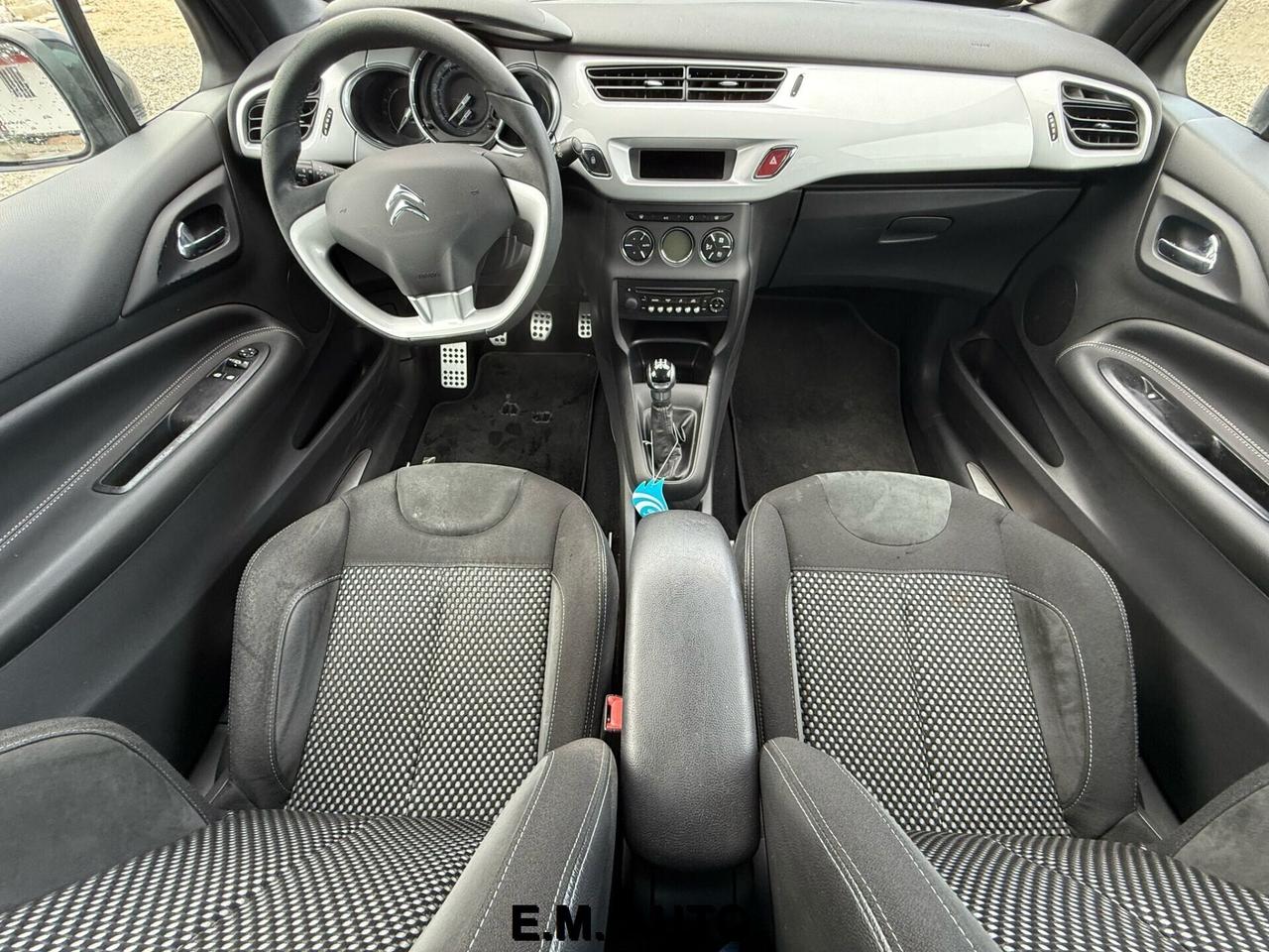 Ds DS3 DS 3 1.4 HDi 70 Just Black