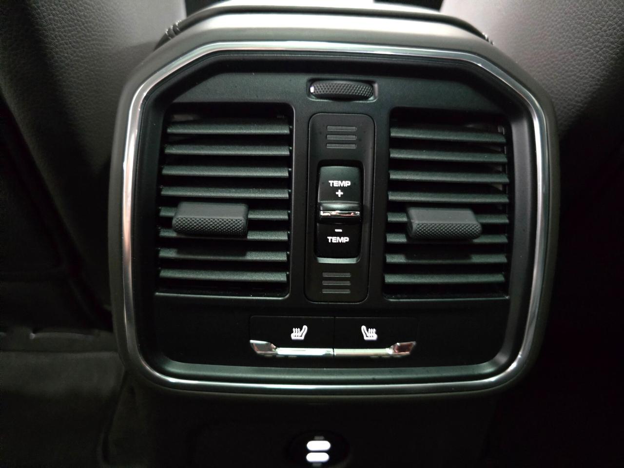 Porsche Macan 2.0 (Tetto panorama)