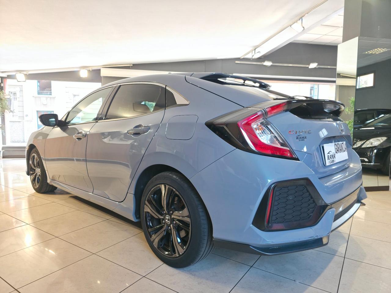 Honda Civic 1.6 5 porte aut. Elegance Navi