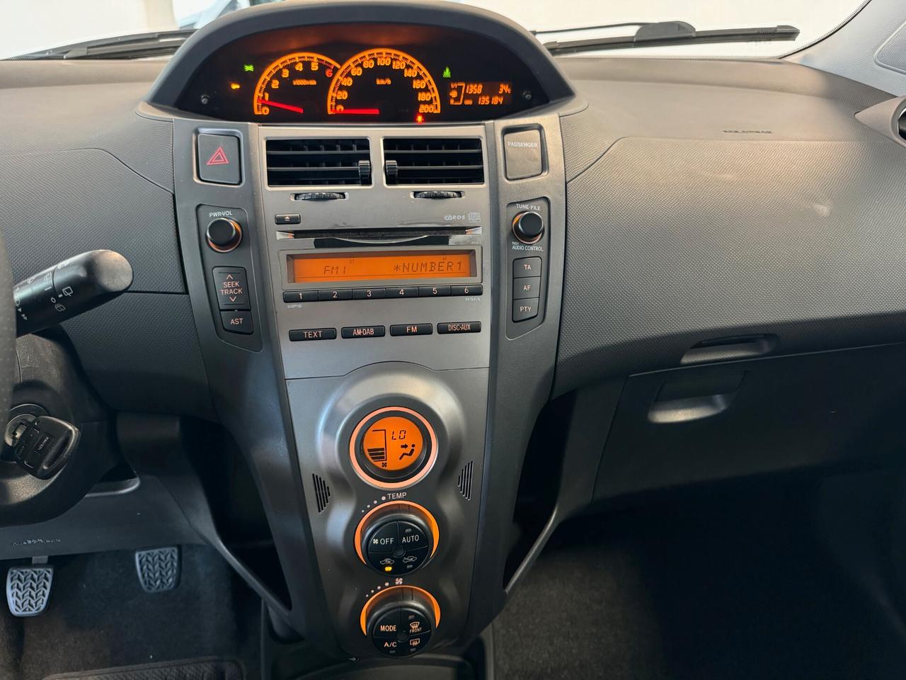 Toyota Yaris 1.4 D-4D DPF 5 porte 135.000 KM BEN TENUTA