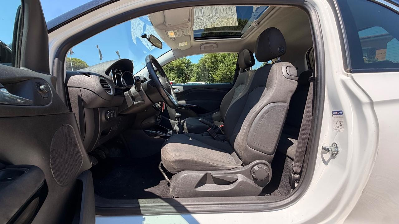 Opel Adam 1.2 70 CV Glam