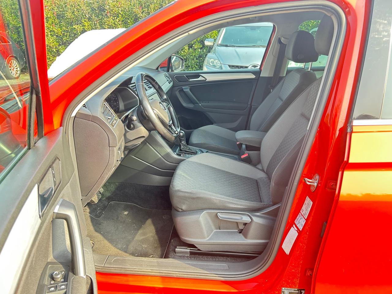 Volkswagen Tiguan 2.0 TDI SCR DSG 4MOTION Business BMT