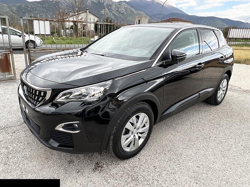 PEUGEOT 3008 1.2 benzina NAVI-AUTOMATICA