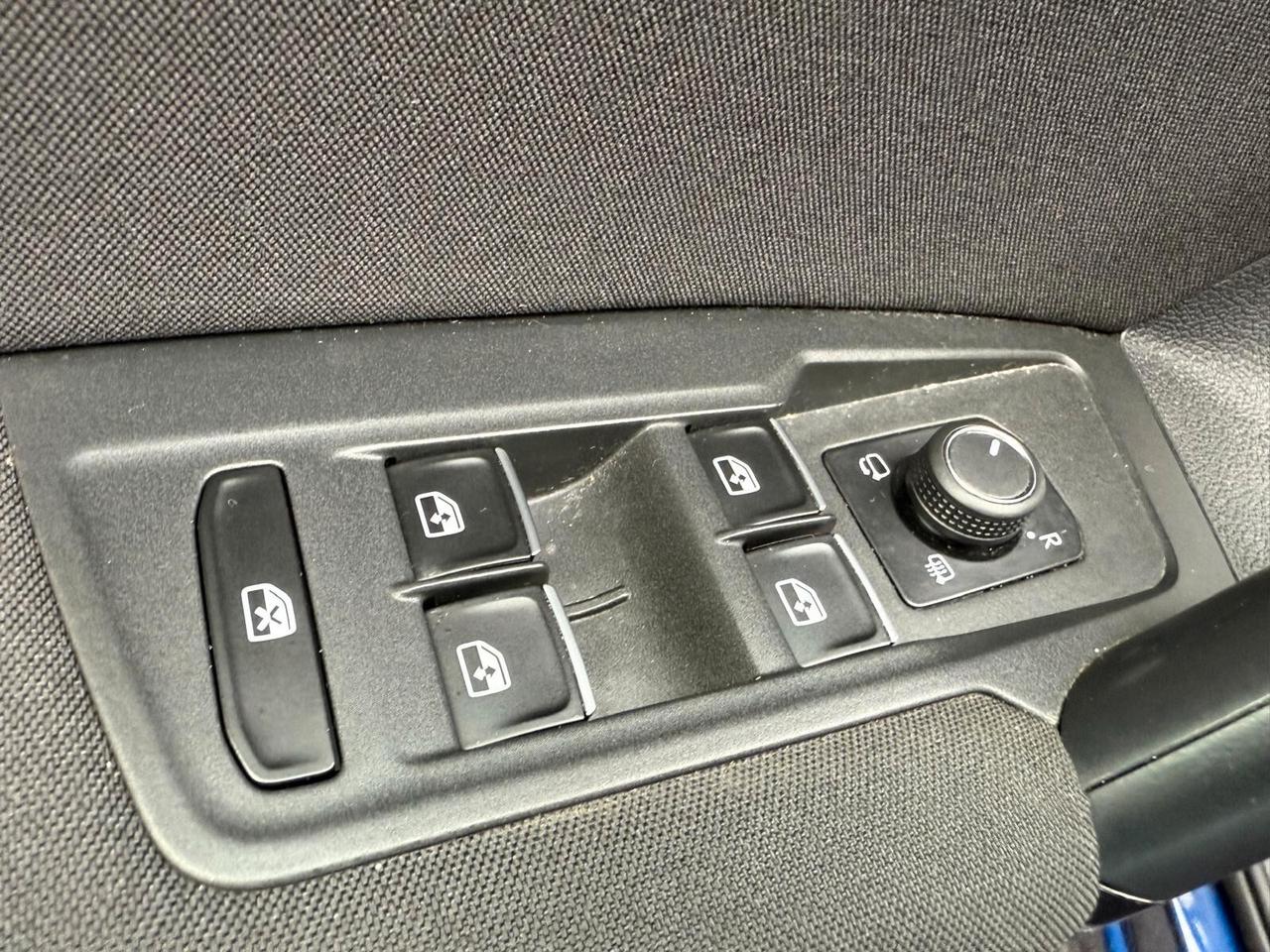 Volkswagen Tiguan 1400 BENZINA OK