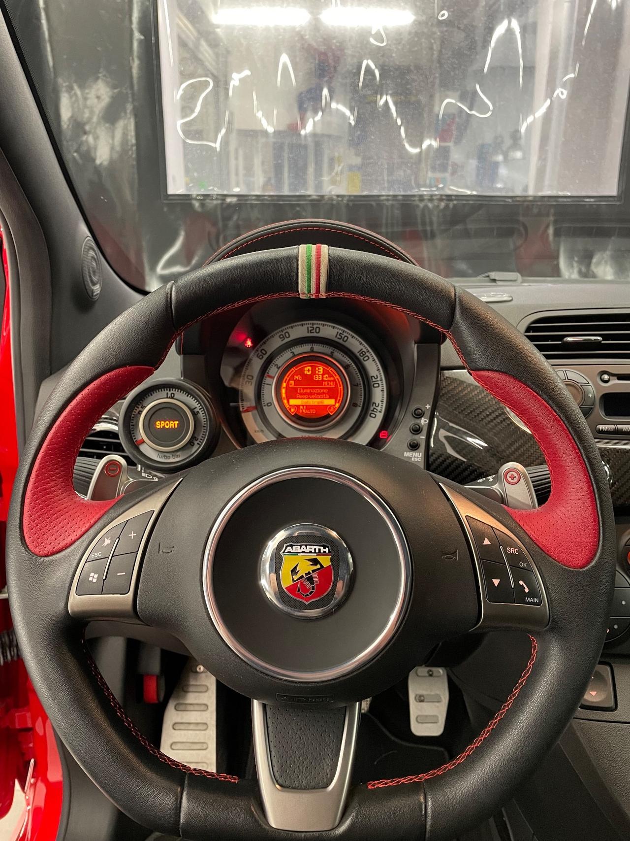 Abarth 695 Tributo Ferrari