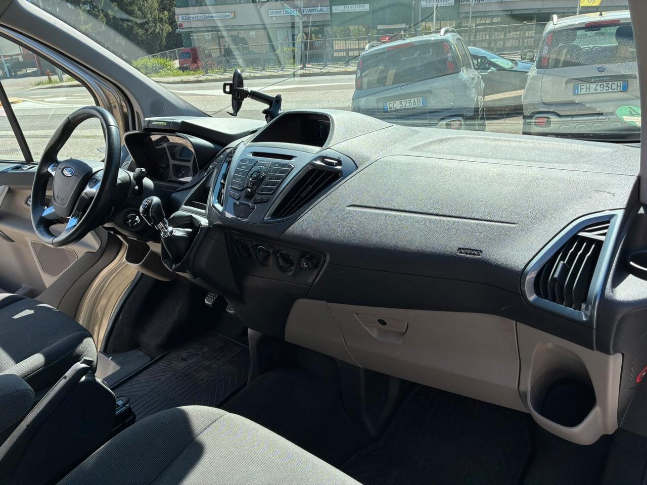 FORD TRANSIT CUSTOM 2.2 TDCi 155CV TITANIUM 8POSTI - GANCIO TRAINO
