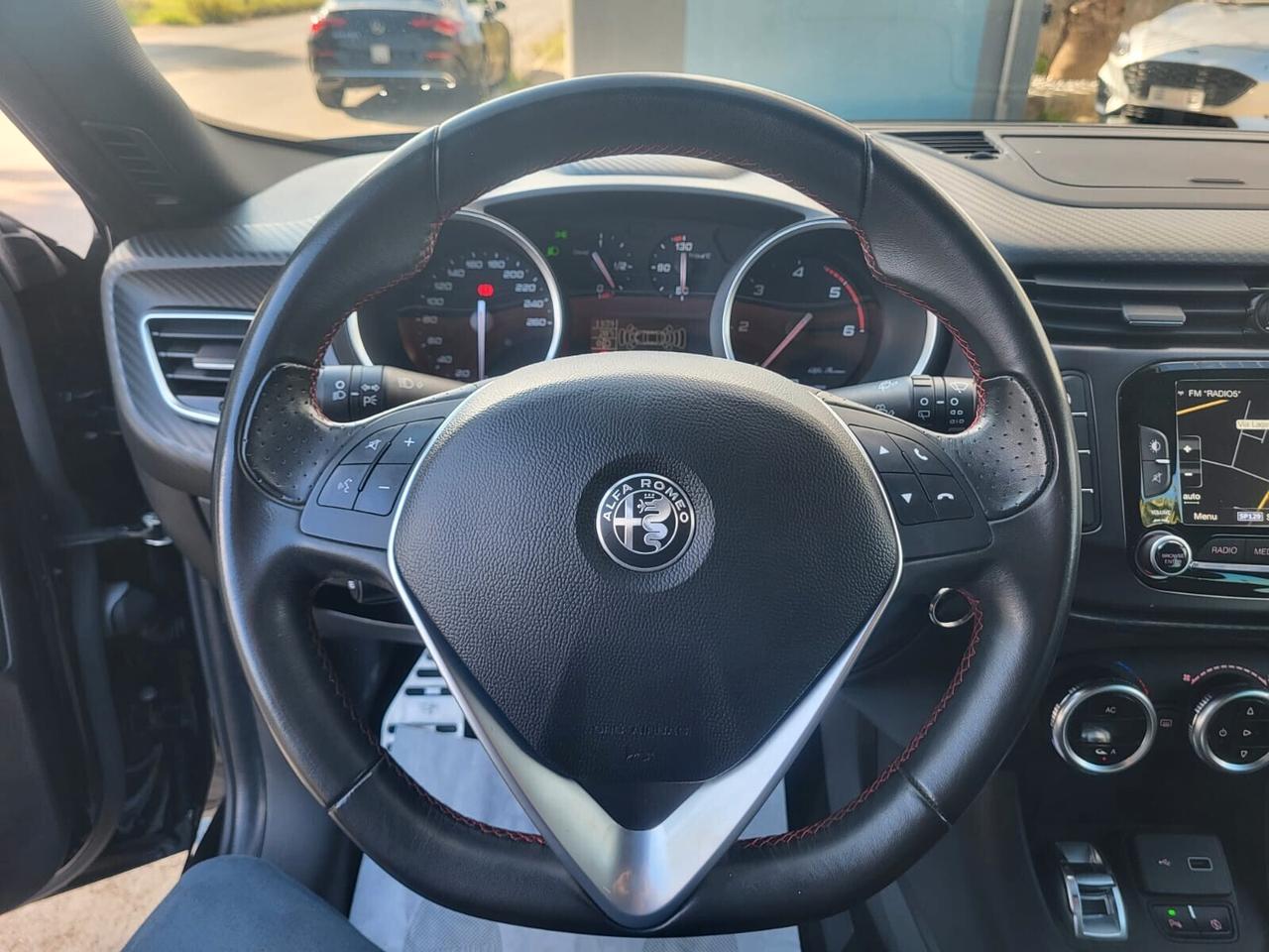 Alfa Romeo Giulietta 1.6 JTDm 120 CV Veloce Carbon Look