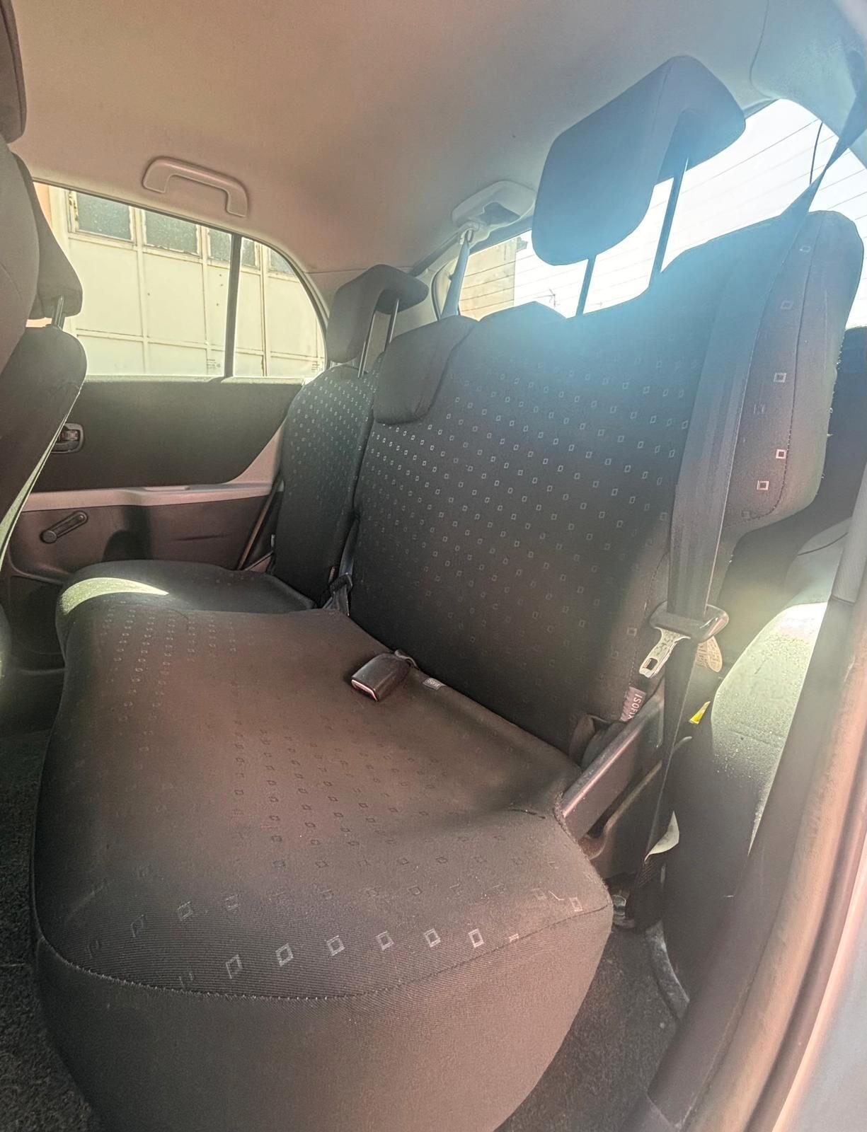 Toyota Yaris 1.0 5 porte