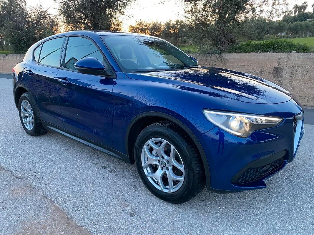 Alfa Romeo Stelvio 2.2 t Business Q4 190cv auto