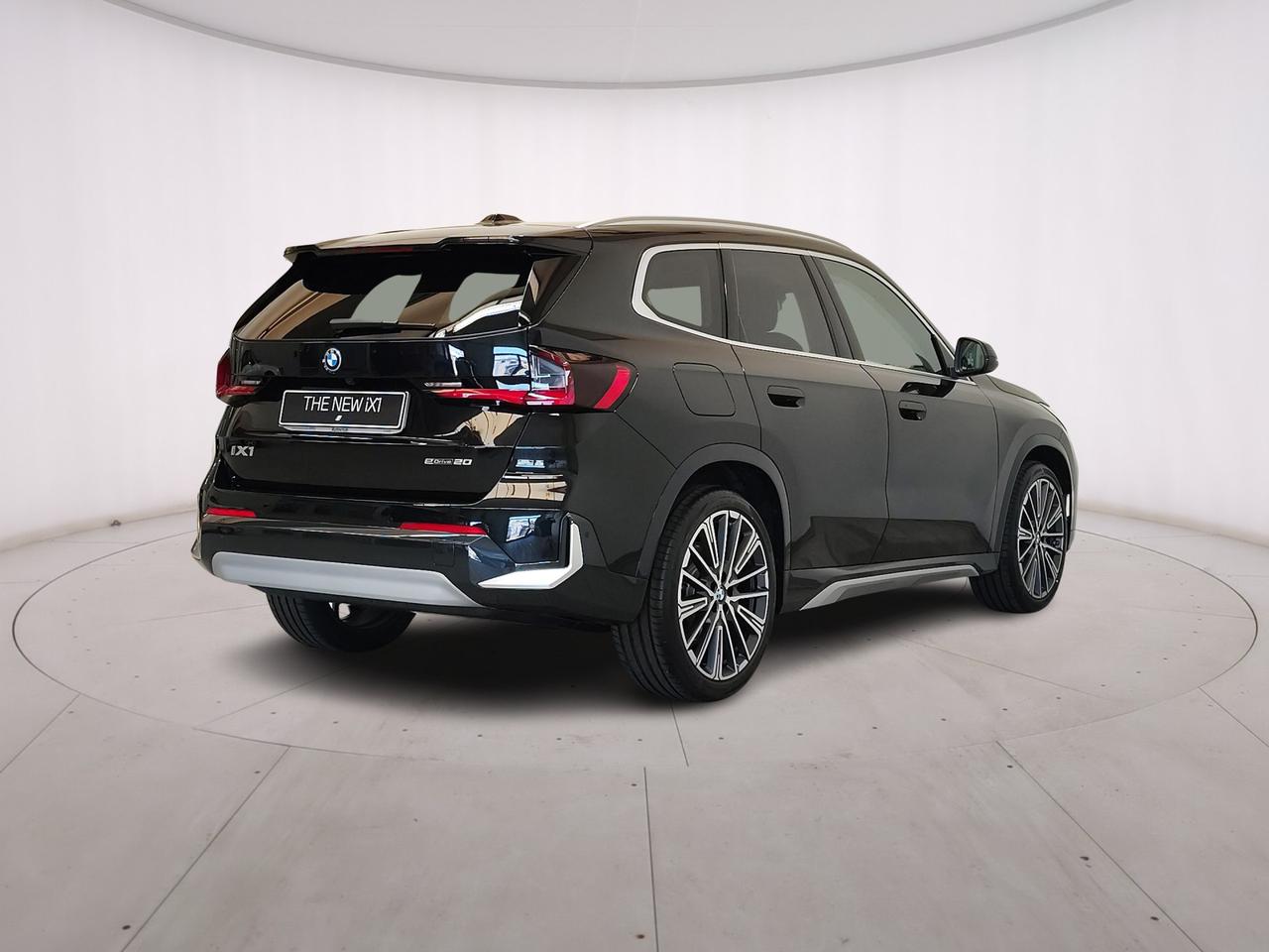 BMW X1 iX1 eDrive20 Pure Edition