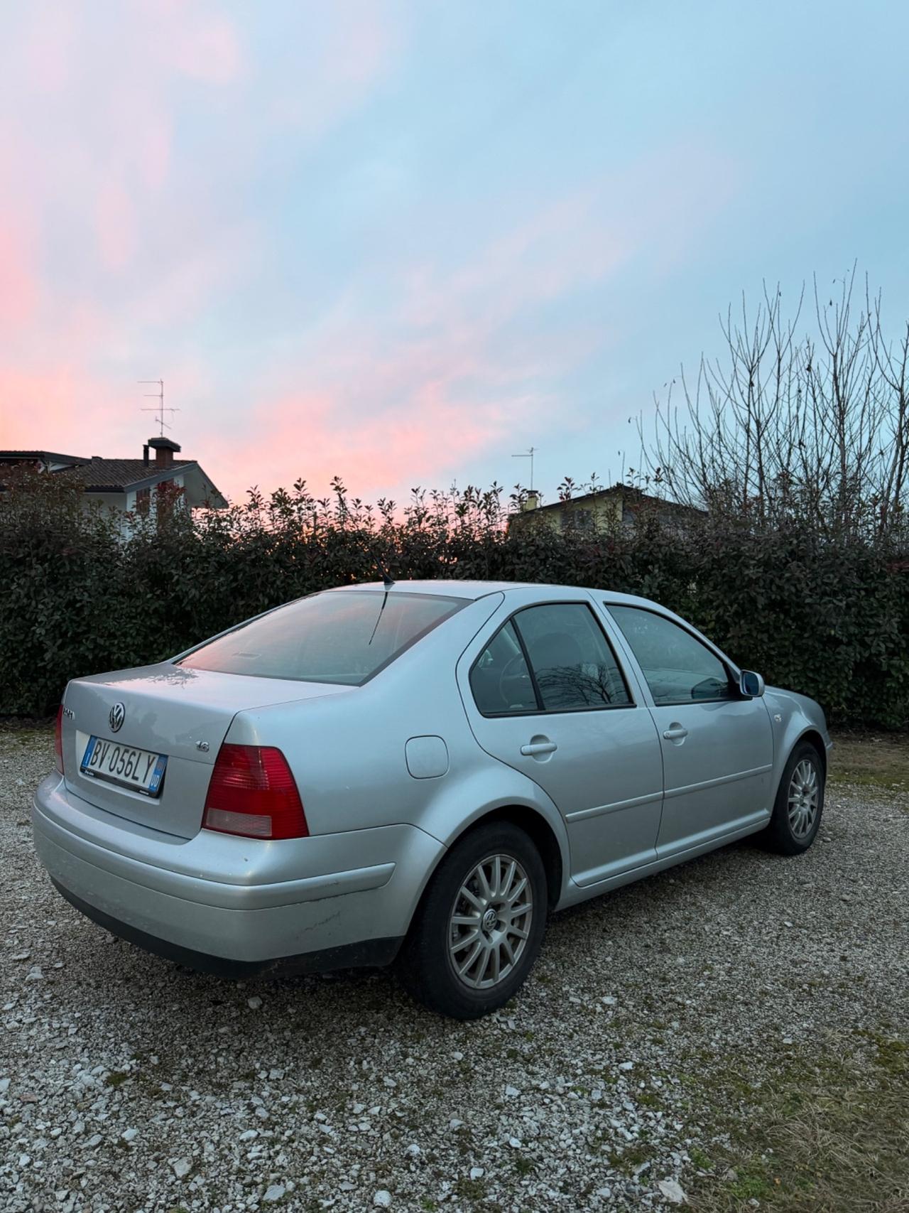 Volkswagen Bora 1.6 16V cat Trendline